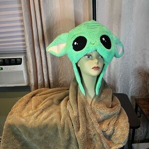 Star Wars Yoda Character Hat / Blanket